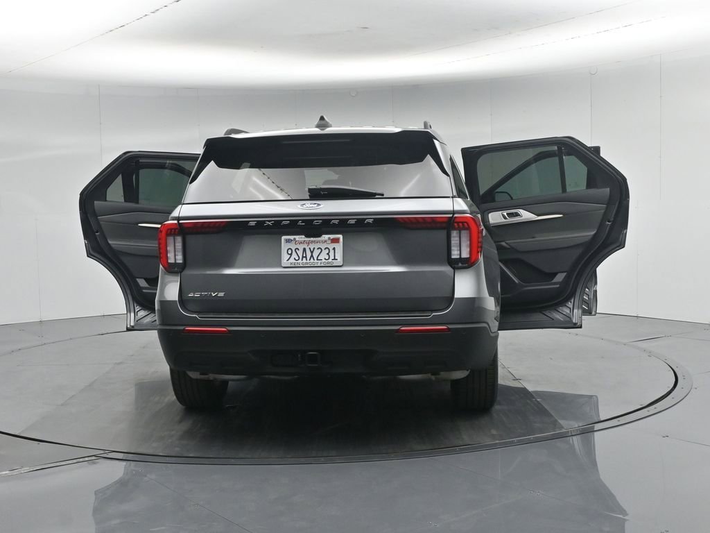 Certified 2025 Ford Explorer Active RWD image 37