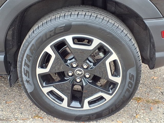 Certified 2023 Ford Bronco Sport Outer Banks AWD/4WD image 28