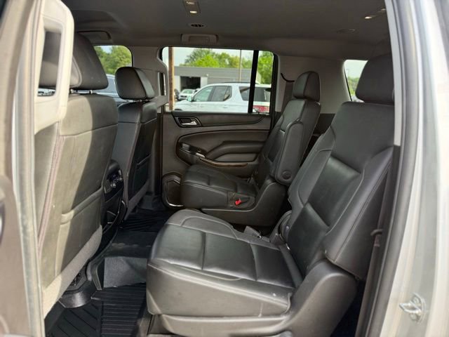 Used 2020 Chevrolet Suburban LT AWD/4WD image 16