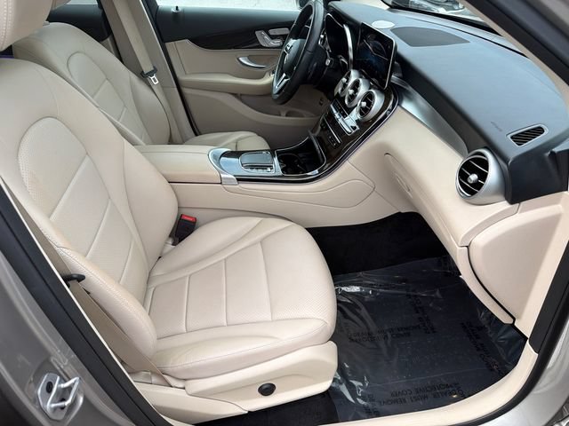 Used 2022 Mercedes-Benz GLC 300 image 13