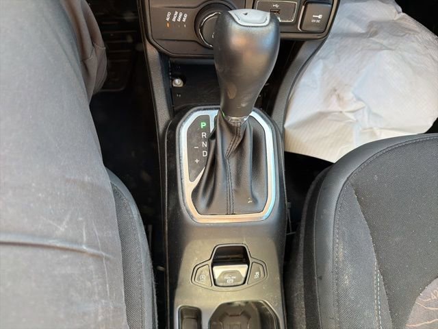 Used 2023 Jeep Renegade Latitude image 21