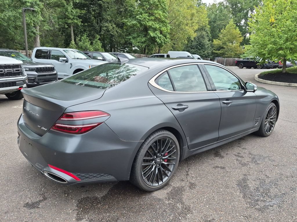 Used 2022 Genesis G70 3.3T Launch Edition AWD/4WD image 10