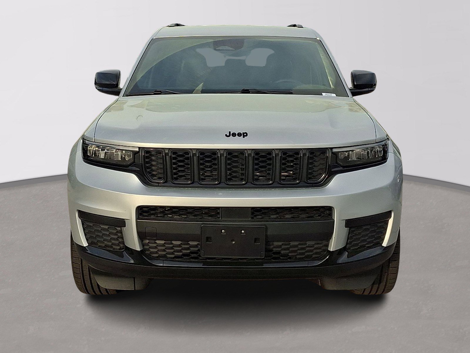 Used 2023 Jeep Grand Cherokee L Laredo image 2