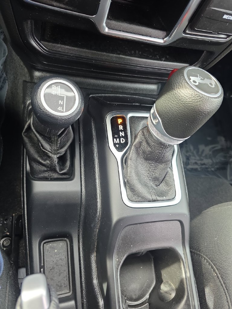 Used 2020 Jeep Wrangler Sport AWD/4WD image 29