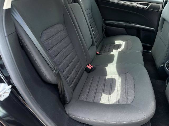 Certified 2019 Ford Fusion SE FWD image 22
