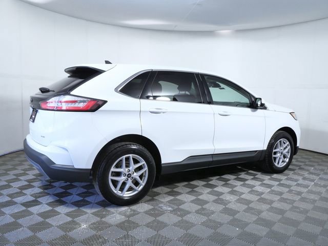 Certified 2024 Ford Edge SEL w/ Convenience Package AWD/4WD image 8