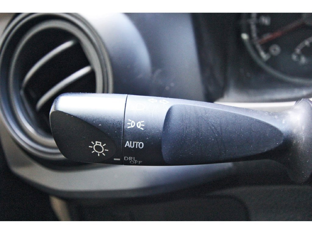 Used 2023 Toyota Tacoma SR AWD/4WD image 17