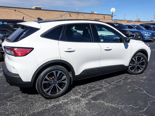Certified 2022 Ford Escape SE w/ SE Sport Appearance Package FWD image 11