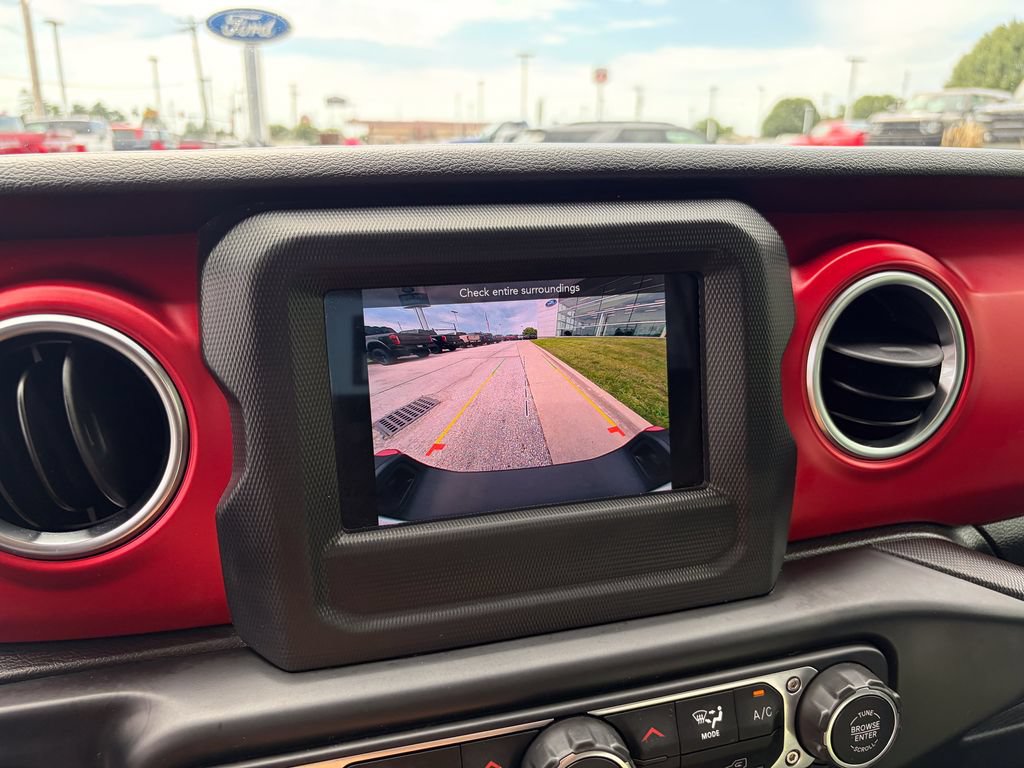 Used 2021 Jeep Gladiator Rubicon AWD/4WD image 22