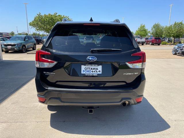 Used 2023 Subaru Forester Limited AWD/4WD image 6