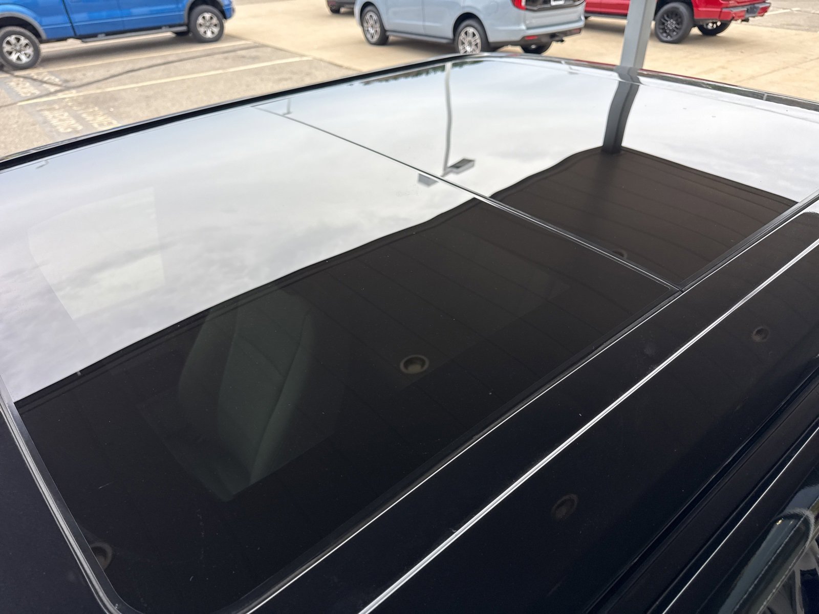 Certified 2019 Ford F150 XLT w/ Equipment Group 302A Luxury image 23