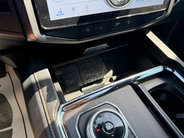 Certified 2024 Ford Expedition Platinum AWD/4WD image 35