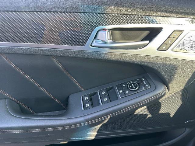 Used 2018 Genesis G80 3.3T Sport RWD image 13