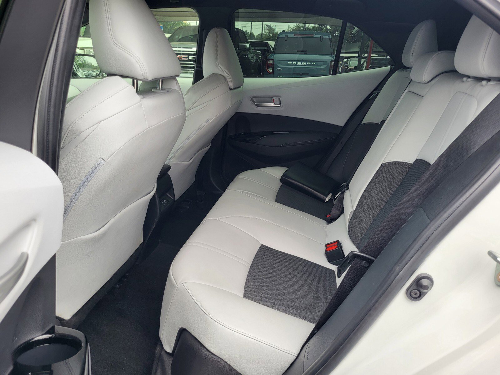 Used 2025 Toyota Corolla XSE FWD image 17