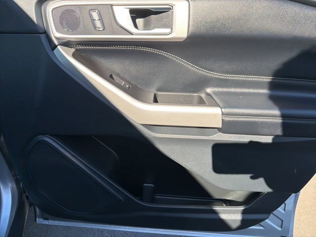 Certified 2022 Ford Explorer XLT w/ Equipment Group 202A image 46