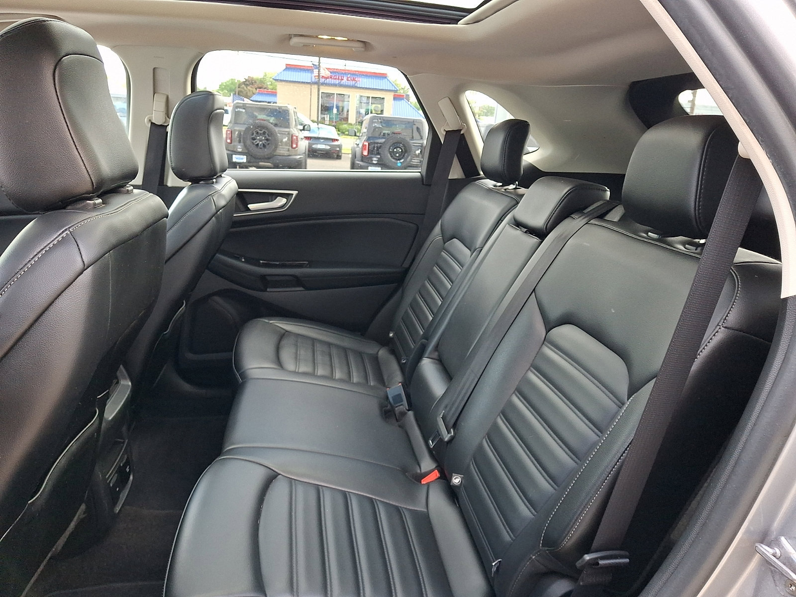 Certified 2020 Ford Edge SEL w/ Convenience Package AWD/4WD image 11