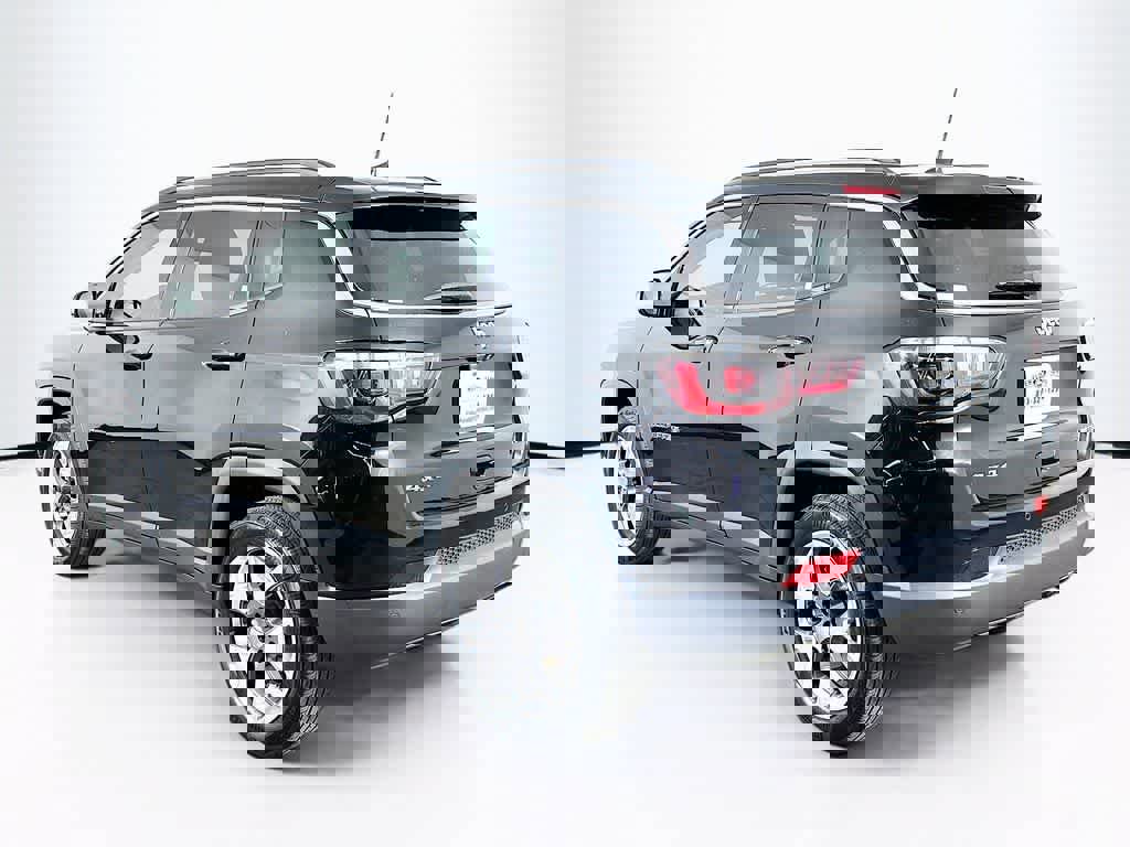 Used 2021 Jeep Compass Limited w/ Sun and Sound Group image 3