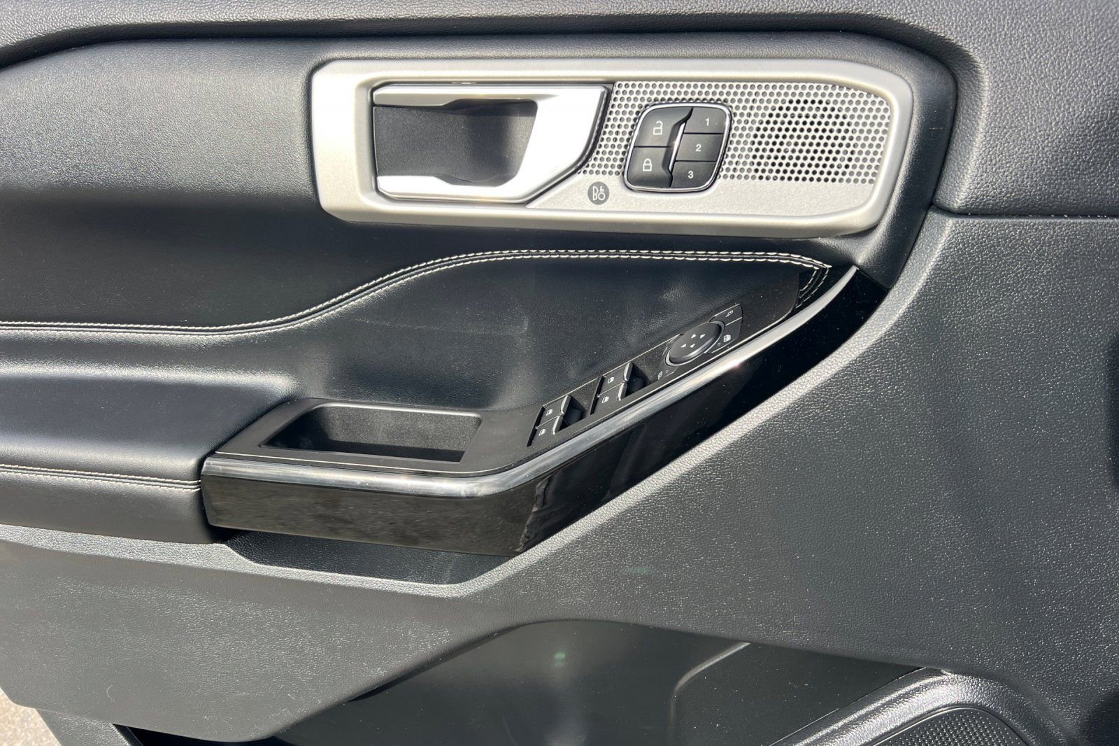 Certified 2022 Ford Explorer ST w/ Equipment Group 401A image 12