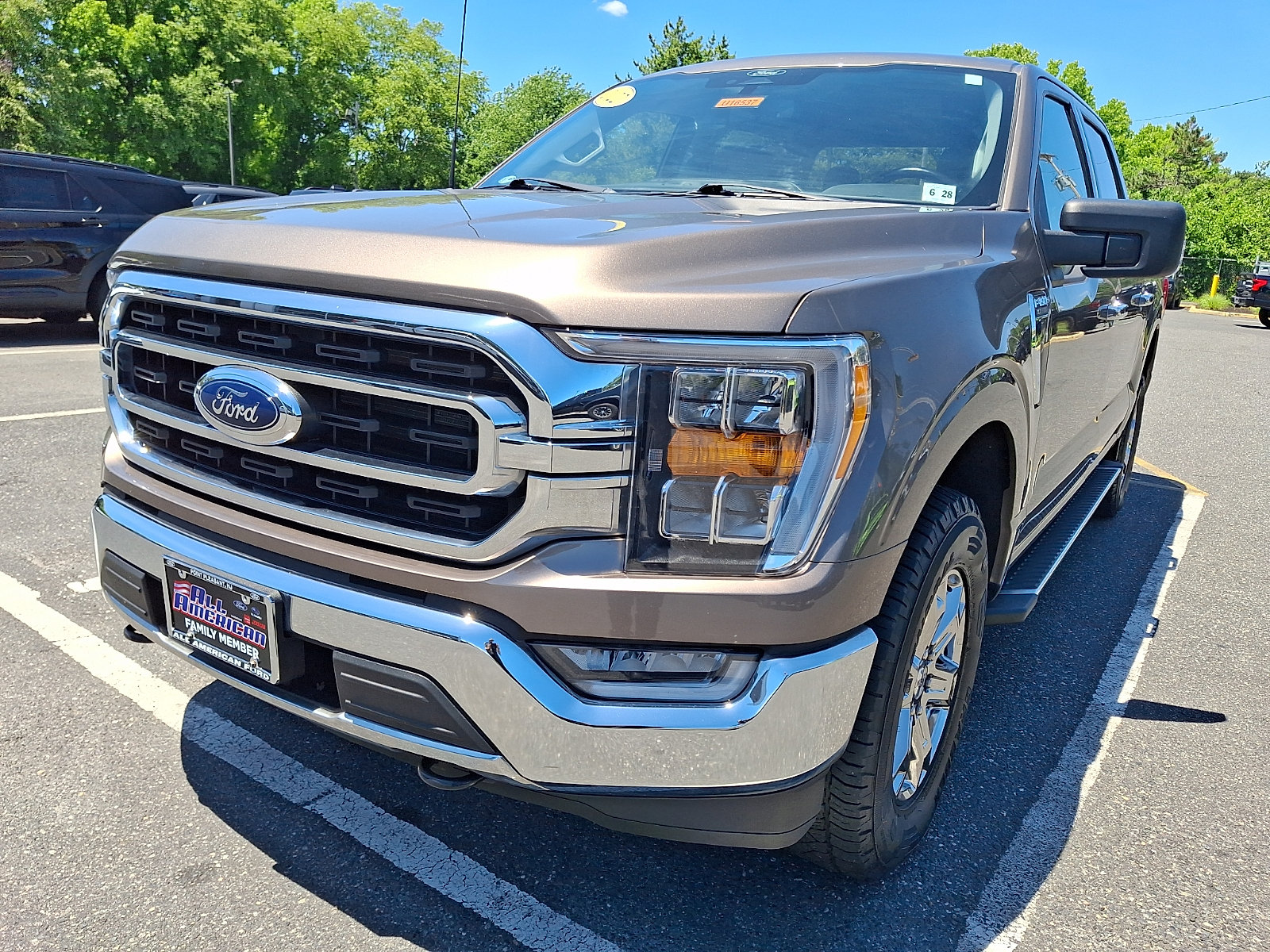 Certified 2022 Ford F150 XLT w/ Equipment Group 302A High AWD/4WD image 4