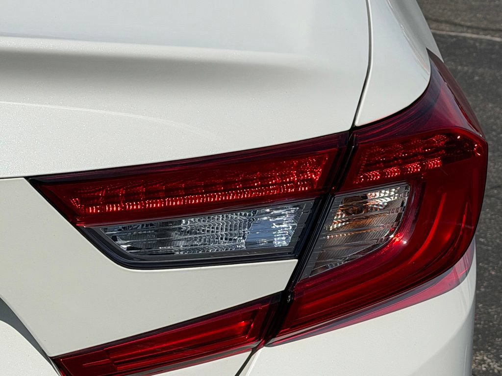 Used 2020 Honda Accord Hybrid image 9