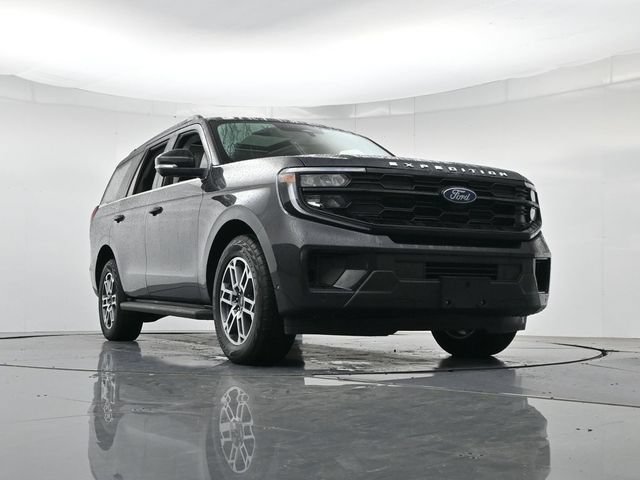 Certified 2025 Ford Expedition Active AWD/4WD image 40