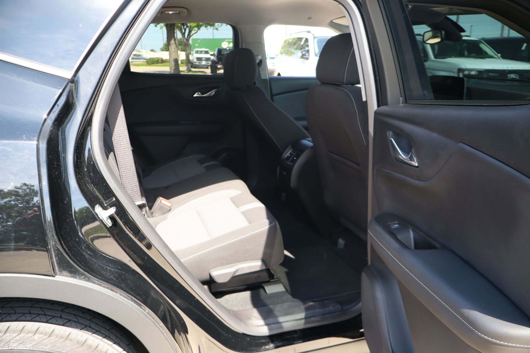 Used 2024 Chevrolet Blazer LT w/ Convenience Package FWD image 28