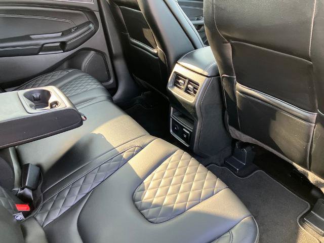 Certified 2024 Ford Edge Titanium AWD/4WD image 18