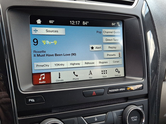 Certified 2018 Ford Explorer XLT w/ Equipment Group 202A AWD/4WD image 18
