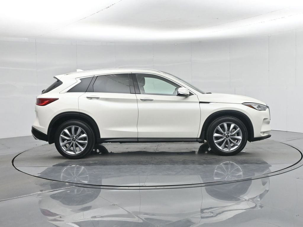 Used 2022 INFINITI QX50 Luxe image 11
