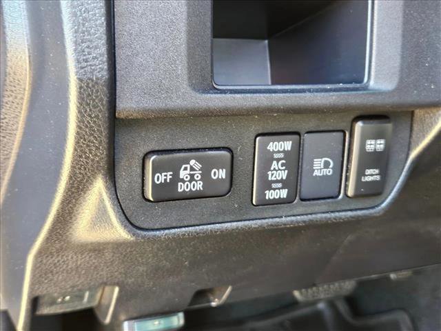Used 2019 Toyota Tacoma TRD Off-Road w/ Technology Package image 11