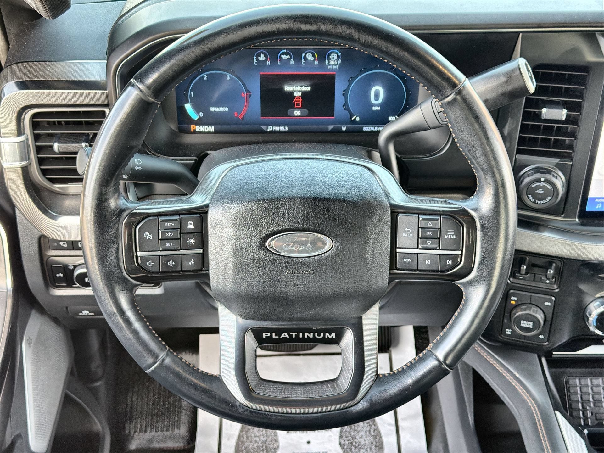 Certified 2024 Ford F350 Platinum w/ FX4 Off-Road Package AWD/4WD image 14