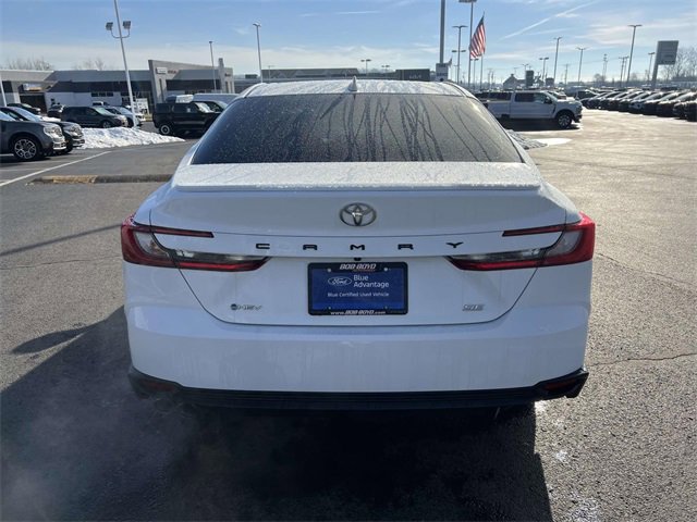 Used 2025 Toyota Camry SE w/ Convenience Package image 6
