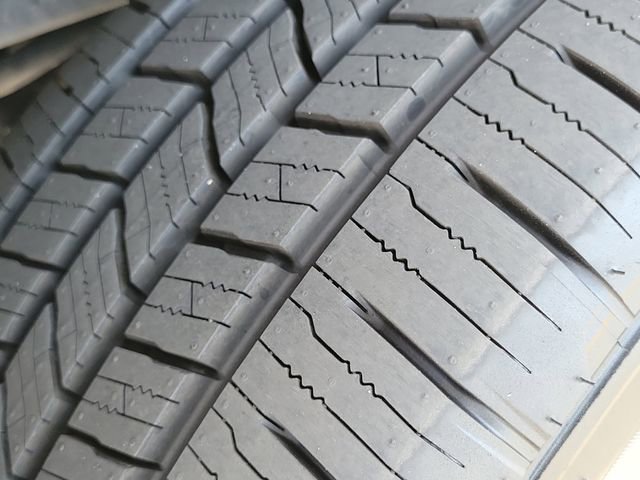 Certified 2023 Ford F150 Lariat w/ Equipment Group 502A High image 35