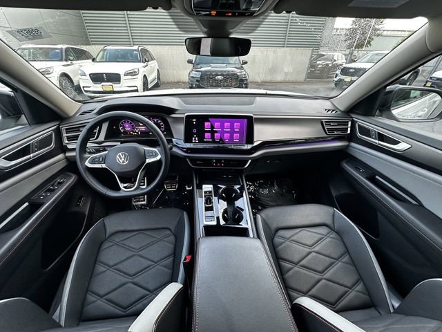 Used 2024 Volkswagen Atlas Peak Edition SE AWD/4WD image 16
