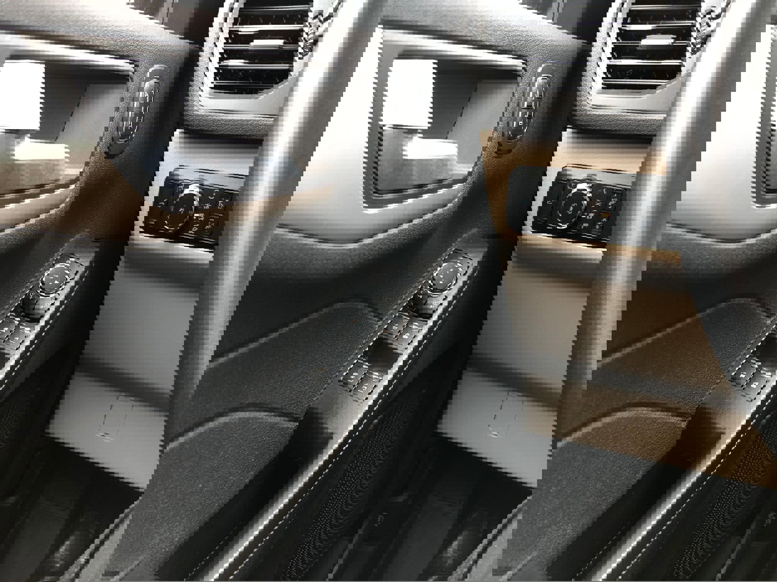 Certified 2022 Ford Escape SEL w/ Technology Package image 15