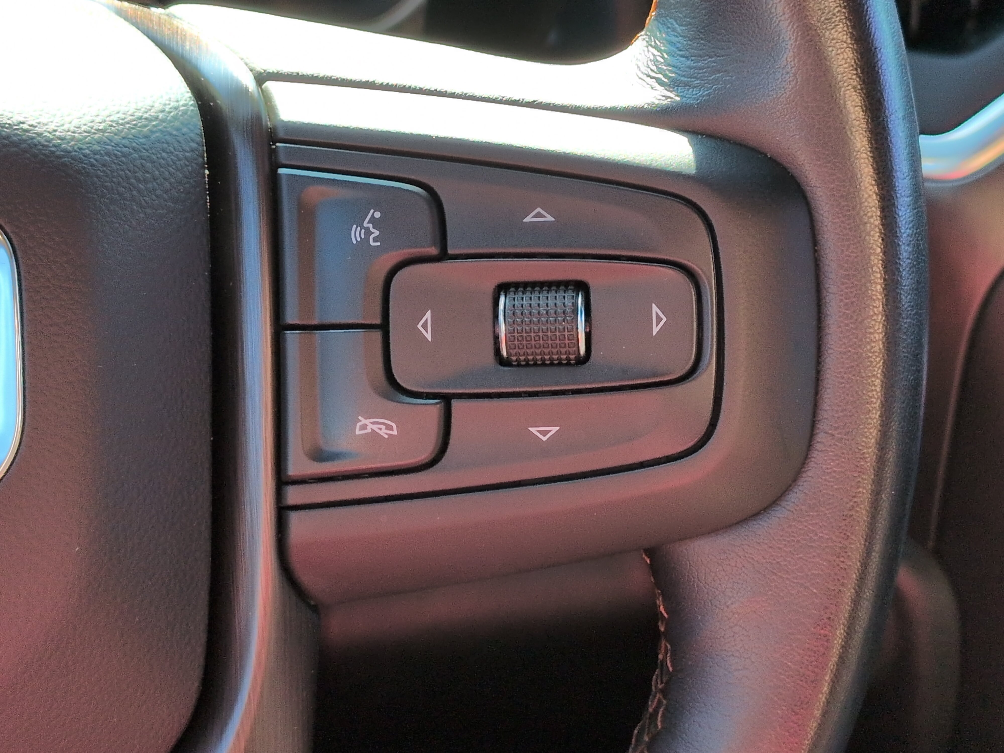 Used 2021 GMC Sierra 1500 AT4 w/ AT4 Premium Package AWD/4WD image 25