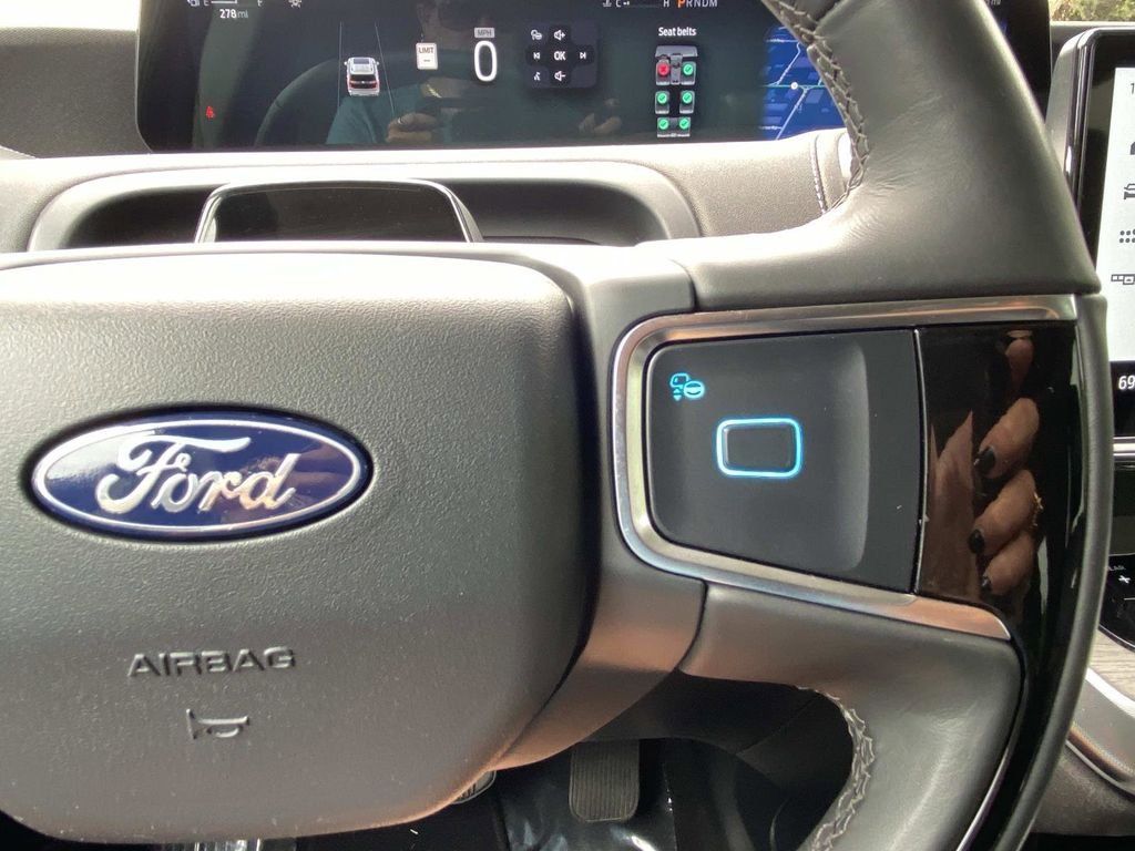 Certified 2025 Ford Expedition Max Platinum AWD/4WD image 33