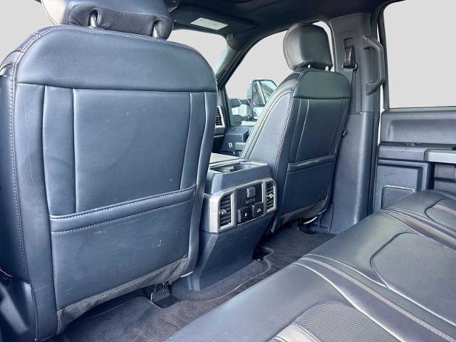 Certified 2022 Ford F250 Platinum w/ FX4 Off-Road Package AWD/4WD image 14
