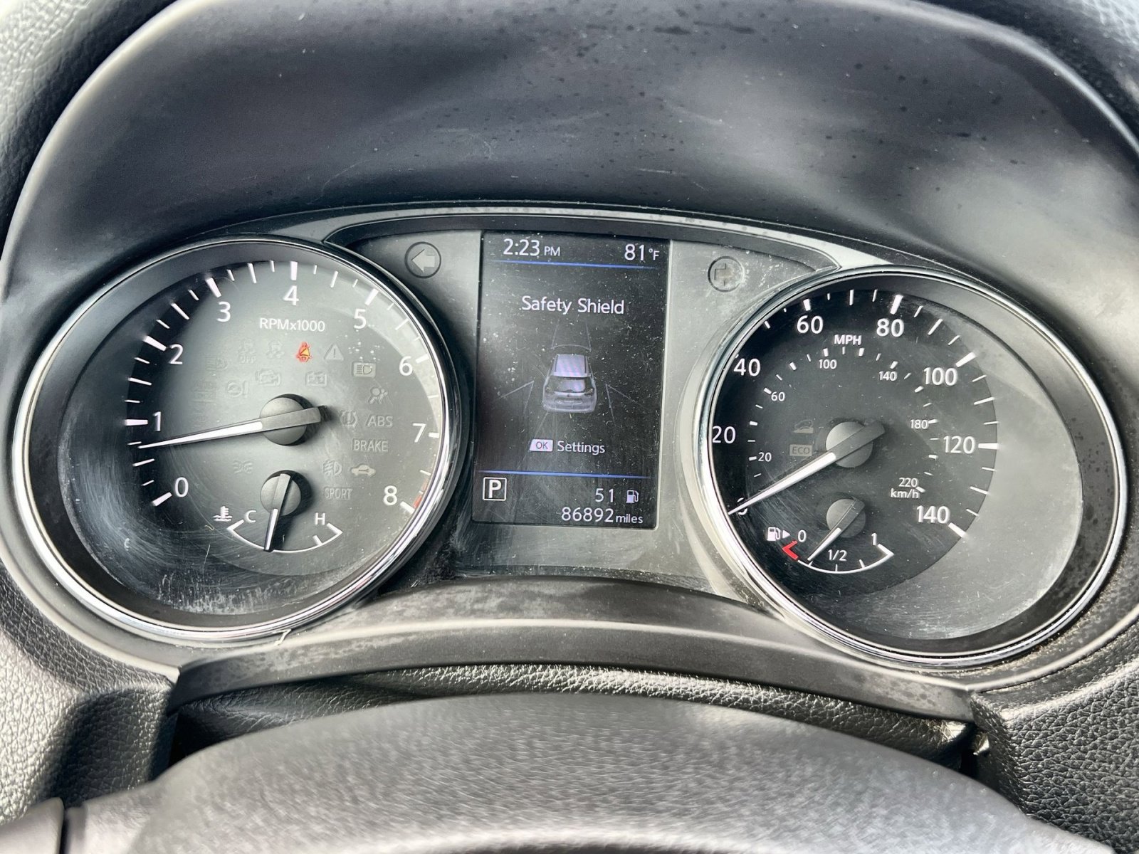 Used 2018 Nissan Rogue SV w/ Premium Package FWD image 25