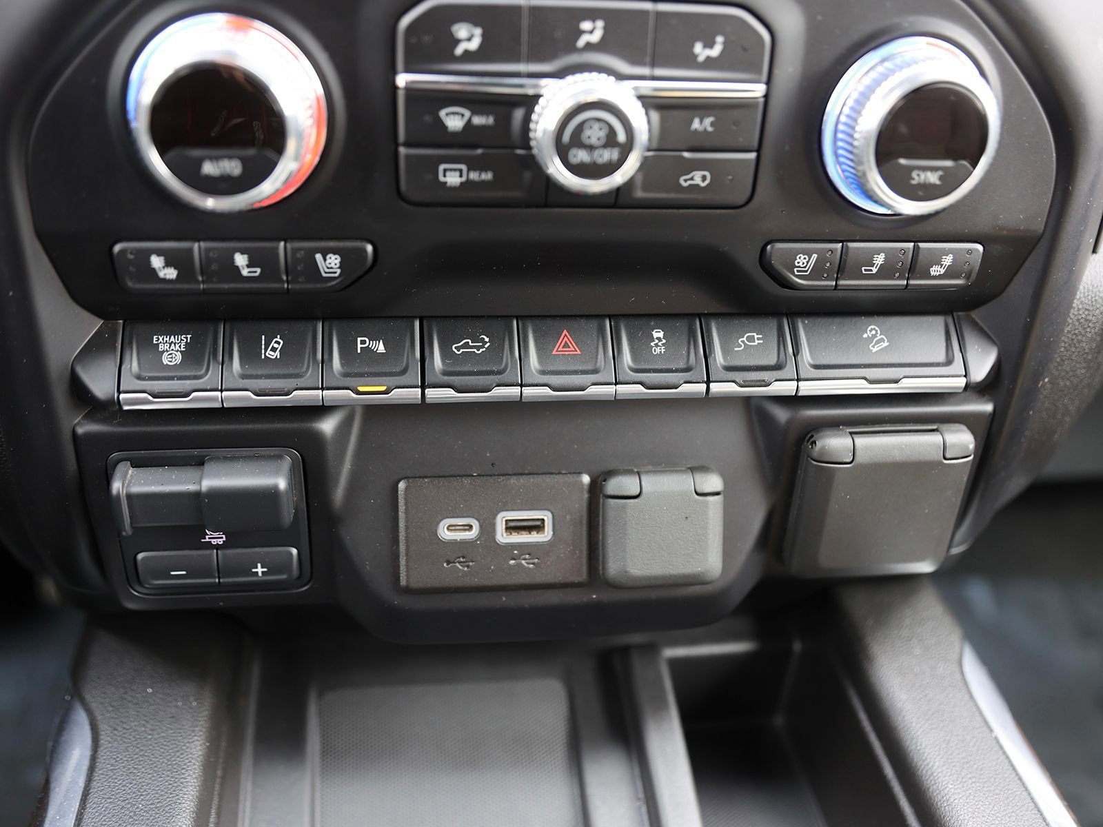 Used 2022 GMC Sierra 2500 Denali w/ Denali Ultimate Package image 33