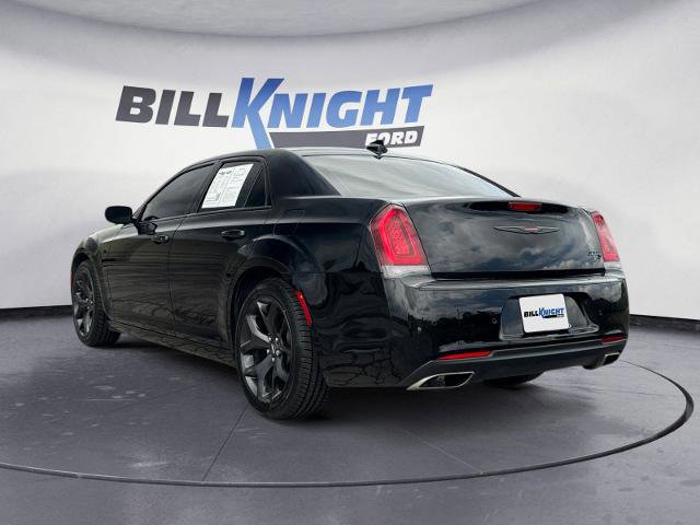 Used 2022 Chrysler 300 S w/ Comfort Group RWD image 4