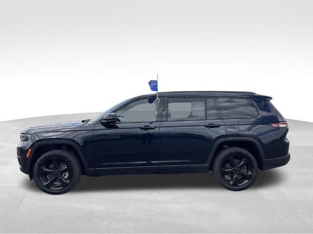 Used 2024 Jeep Grand Cherokee L Limited w/ Black Appearance Package AWD/4WD image 32