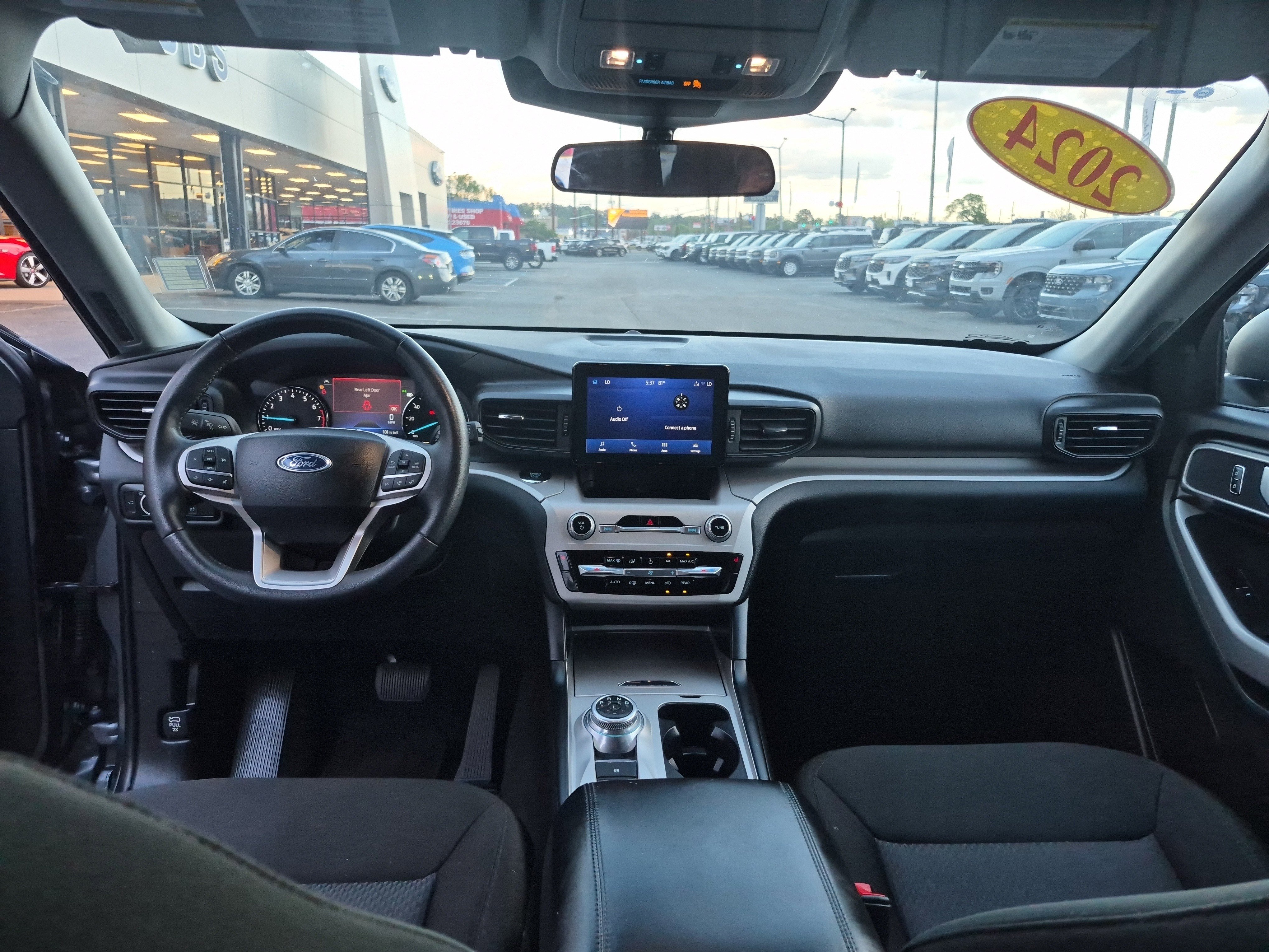 Certified 2024 Ford Explorer XLT image 19