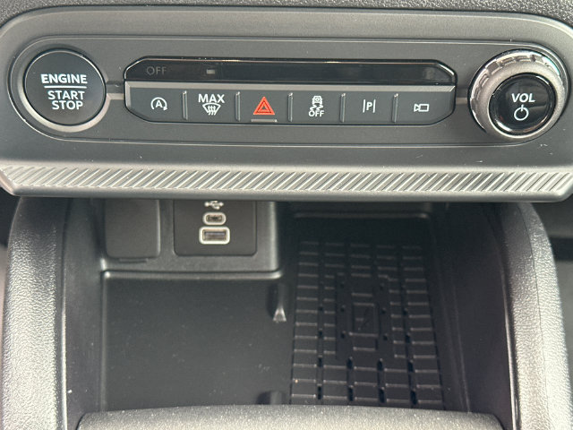 Certified 2025 Ford Bronco Sport Outer Banks w/ Outer Banks Tech Package+ AWD/4WD image 34