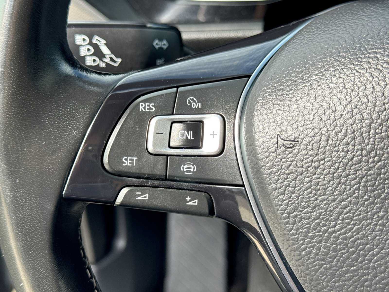 Used 2020 Volkswagen Jetta R-Line FWD image 24