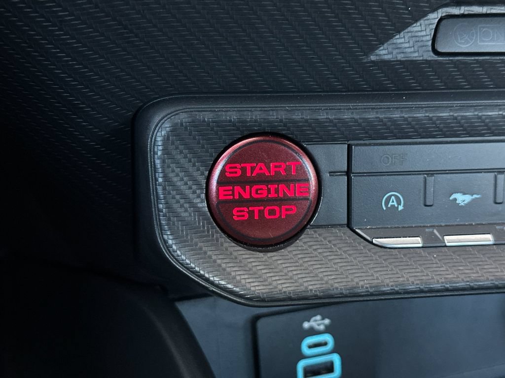 Certified 2025 Ford Mustang Coupe RWD image 20