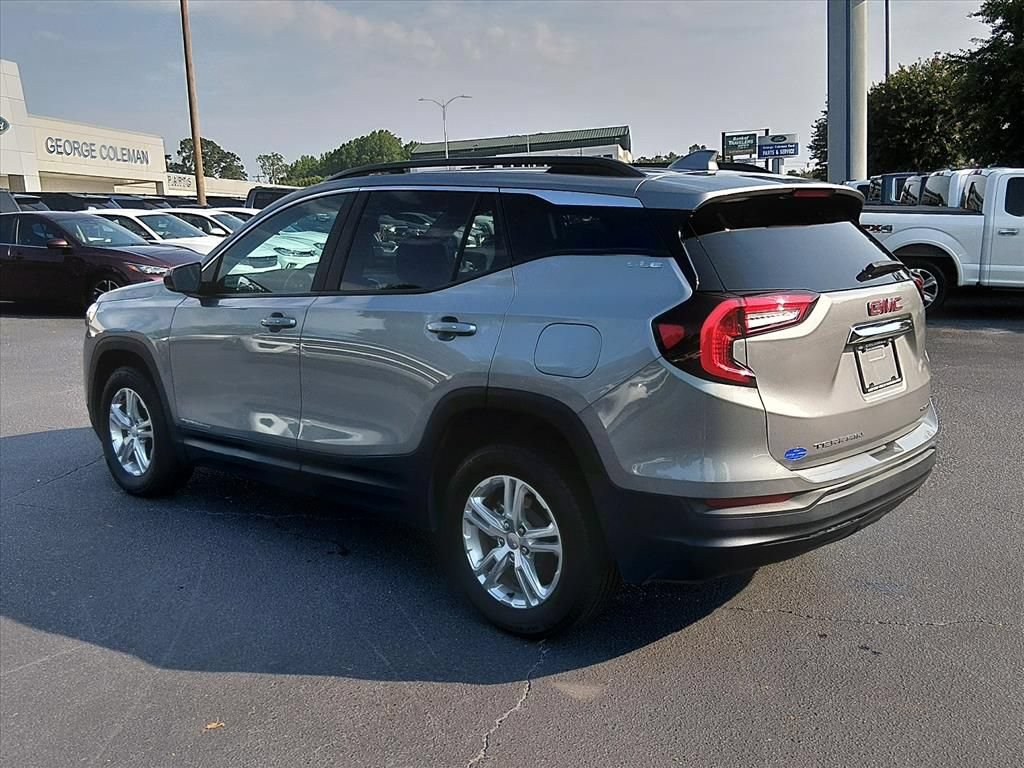 Used 2023 GMC Terrain SLE w/ Driver Convenience Package AWD/4WD image 6