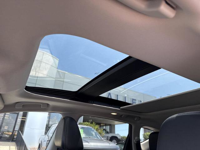 Used 2018 Nissan Murano SL w/ Moonroof Package image 6