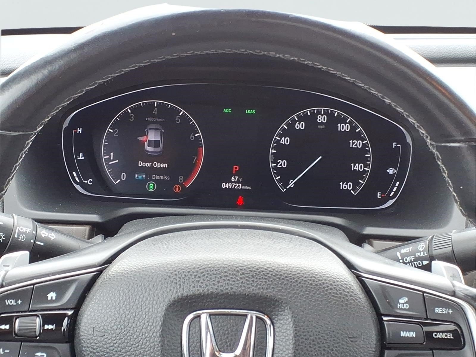 Used 2018 Honda Accord Touring image 9