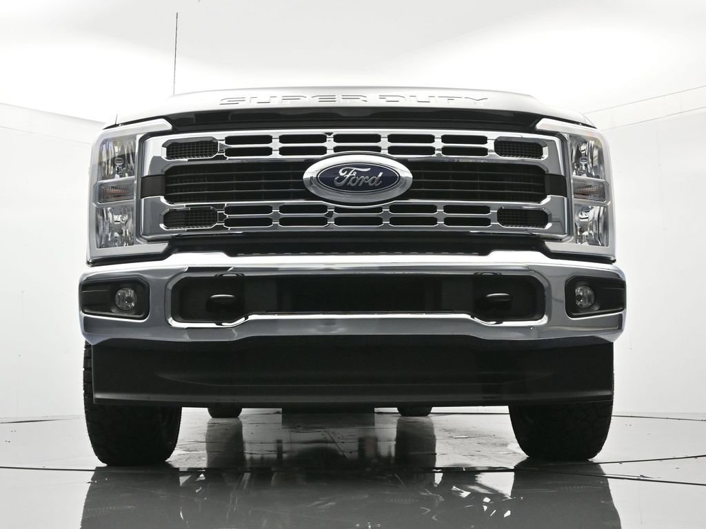 Certified 2025 Ford F250 XLT image 38